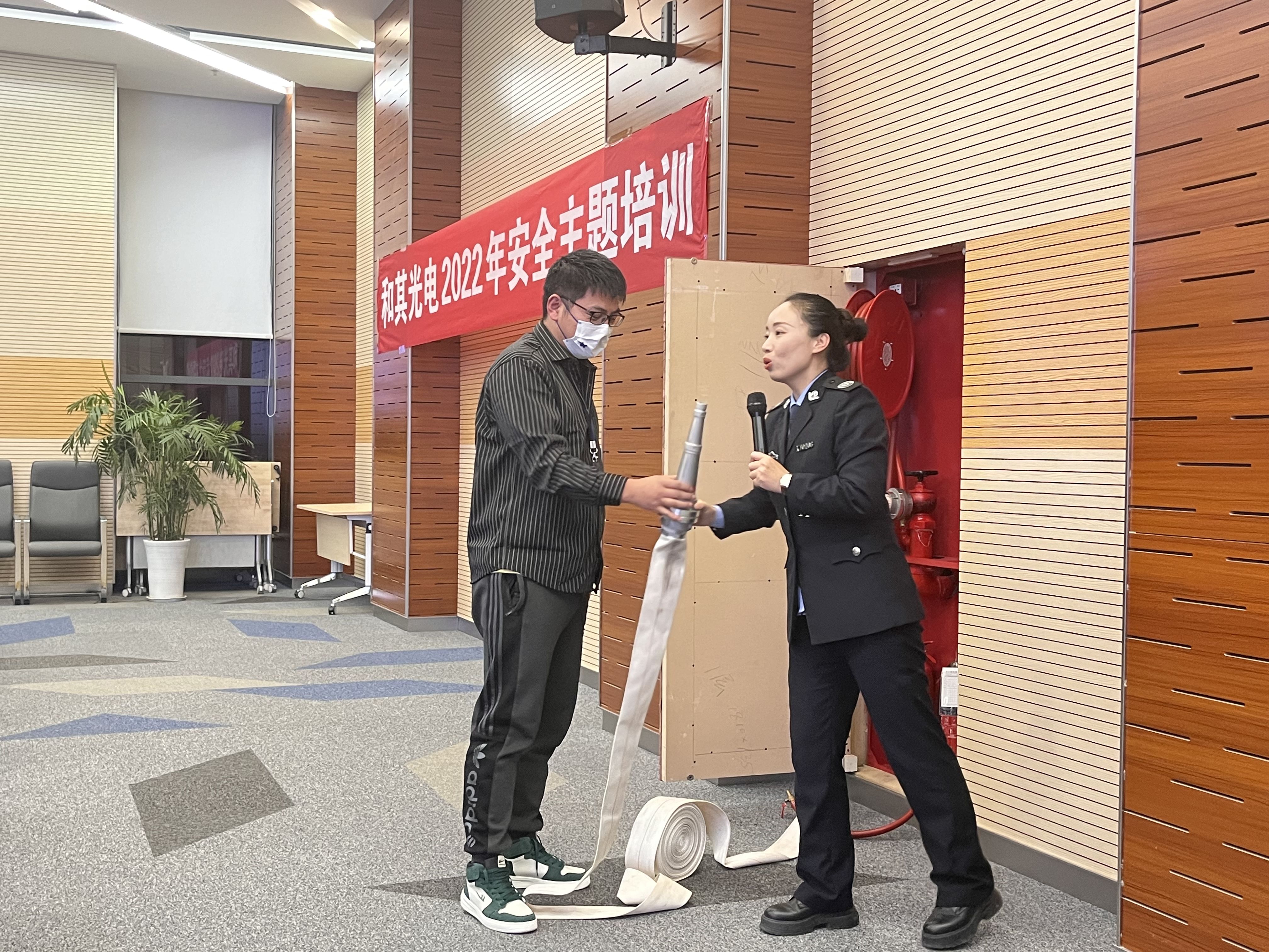 637af8d7b0535.jpg 637af8d7b0535.jpg